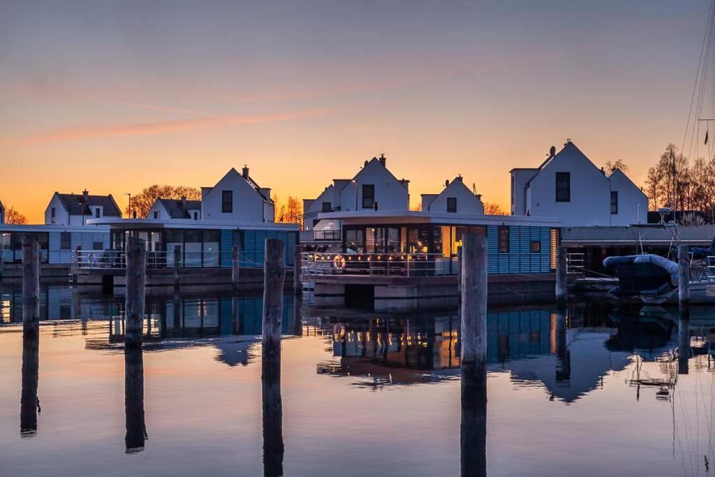 Floatinghouses Peenemuende 外观 照片