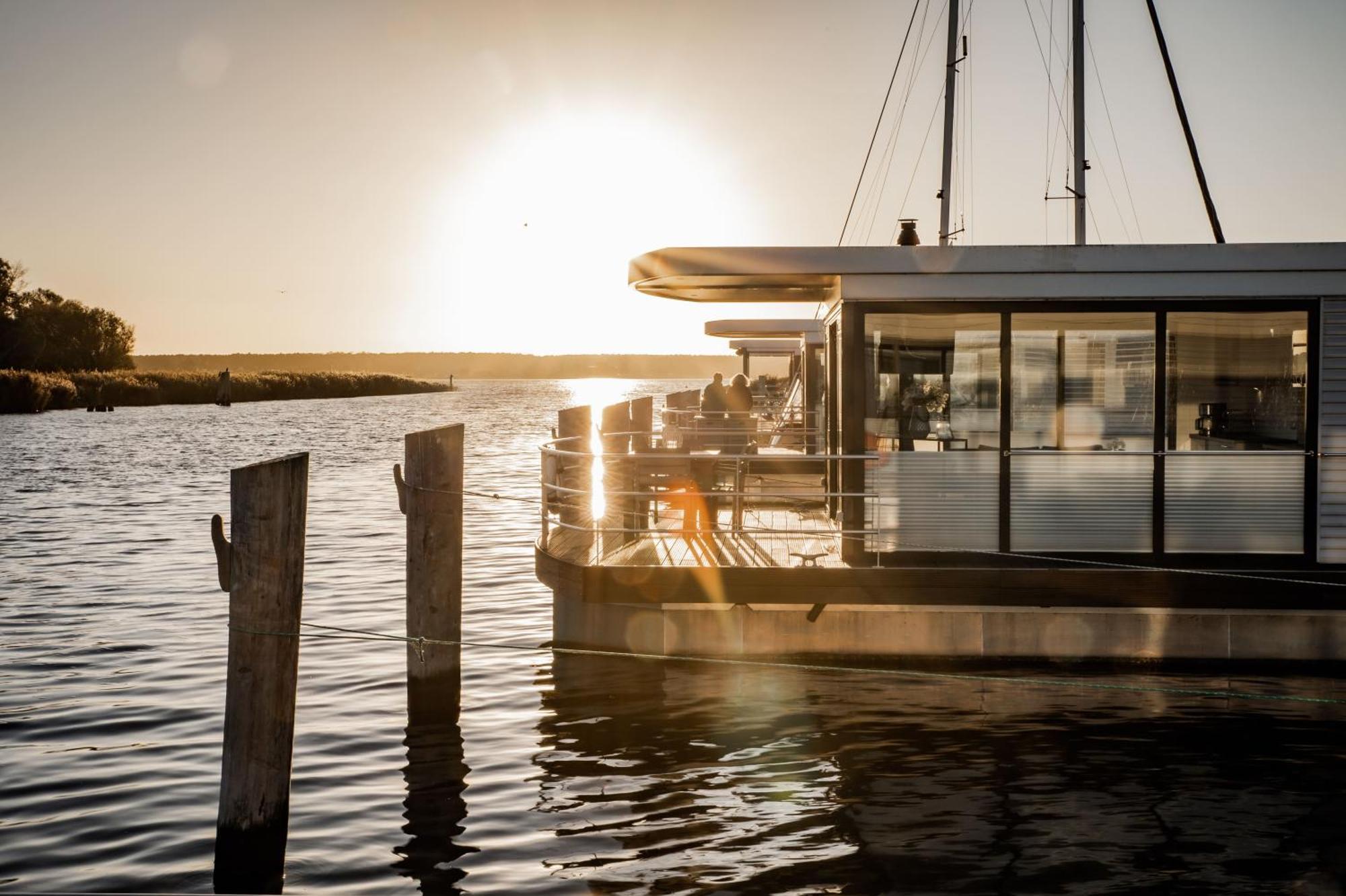 Floatinghouses Peenemuende 外观 照片