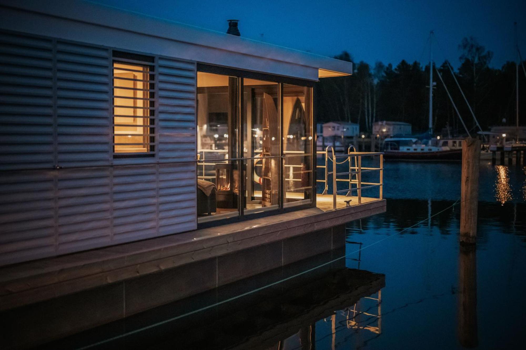 Floatinghouses Peenemuende 外观 照片