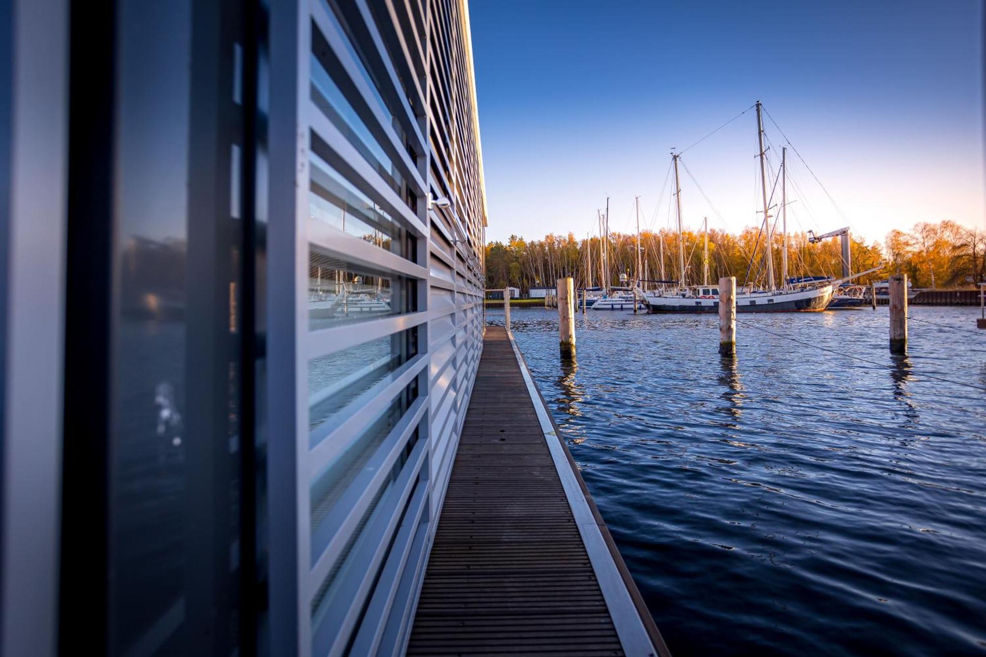 Floatinghouses Peenemuende 外观 照片